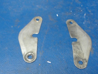 S1095-1 Cessna - SHIELD HALF-OIL TEMPERATURE LINE (QTY 2)